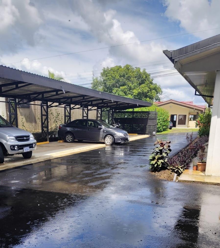 Apartamentos Ihuri - Área de parqueo